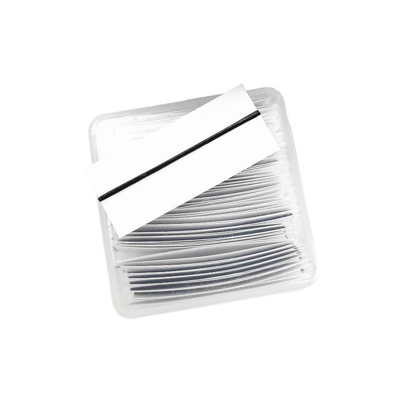 One box contains 34 self-adhesive, glue-free false eyelash strips. (Use self-adhesive eyelash strips)